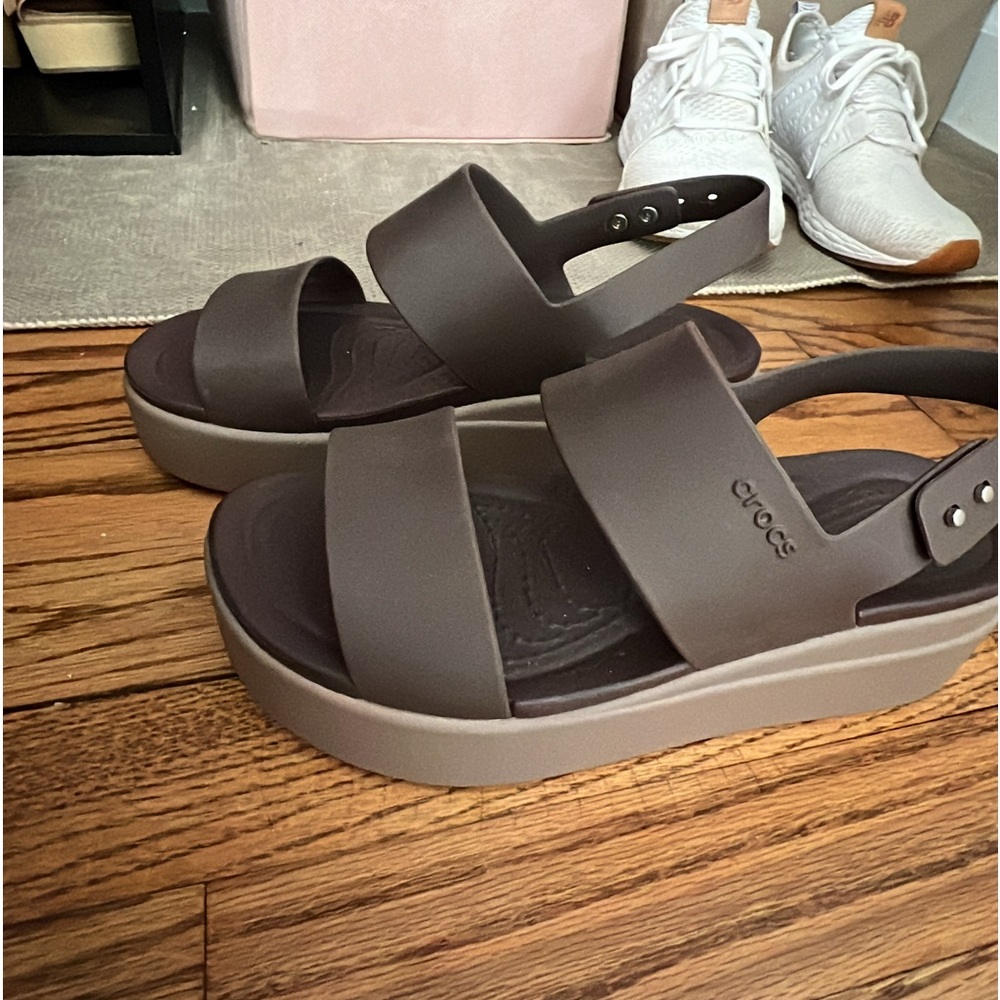 Women’s CROC wedges